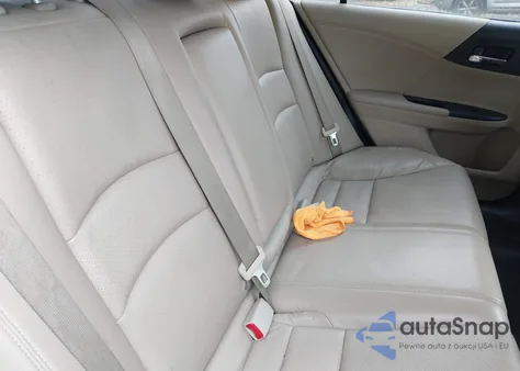 2014 Honda Accord Hybrid Touring z USA, uszkodzony, nr VIN 1HGCR6F7XEA001329